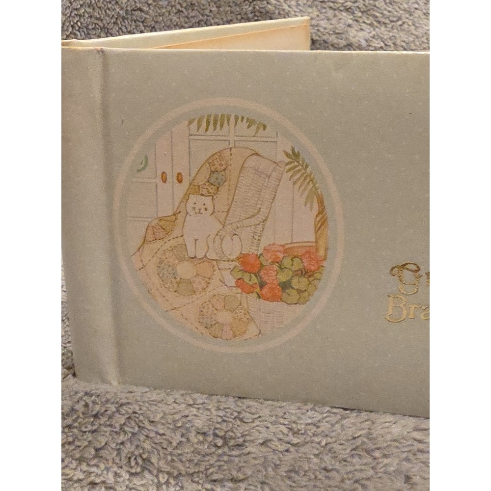 Grandma's Brag Book Vintage Light Blue Cat Design Photo Album 4x6 Cottagecore - Picture 2 of 6